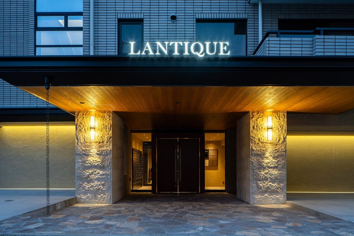LANTIQUE BY IOQ