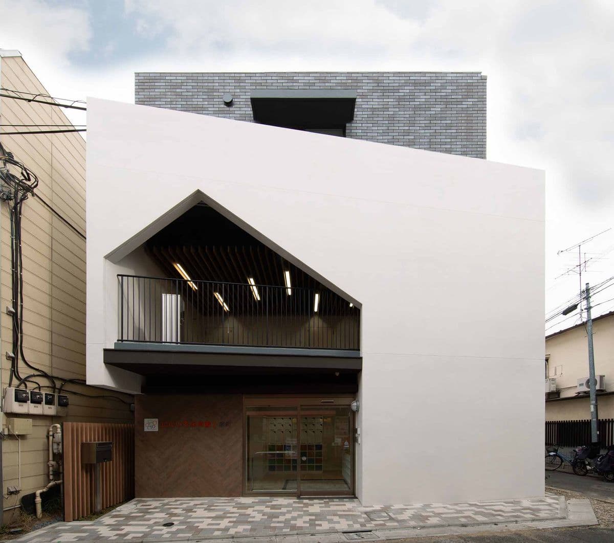 にじいろ原町 8