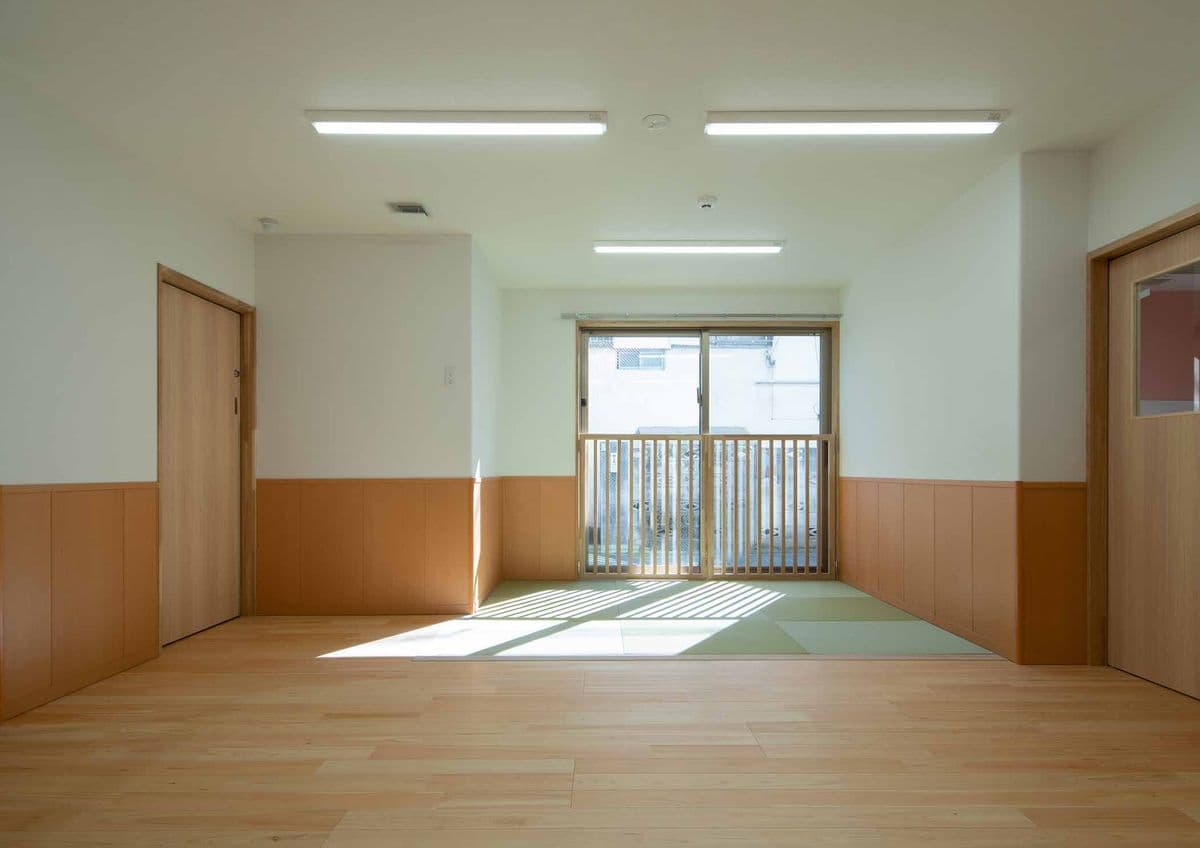 にじいろ原町 13