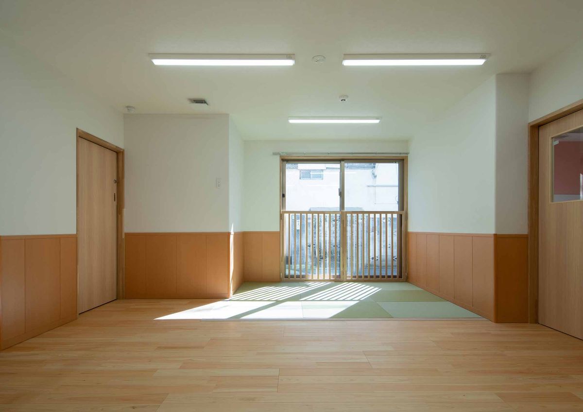 にじいろ原町 13